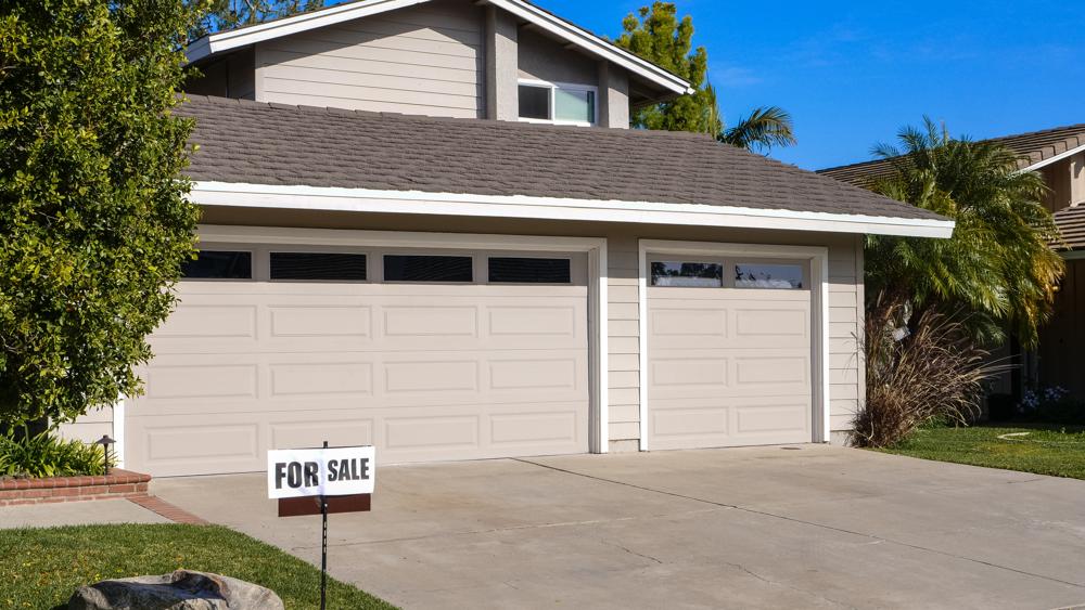 Sprzedaż mieszkania z hipoteką: Krok po kroku jak to zrobić